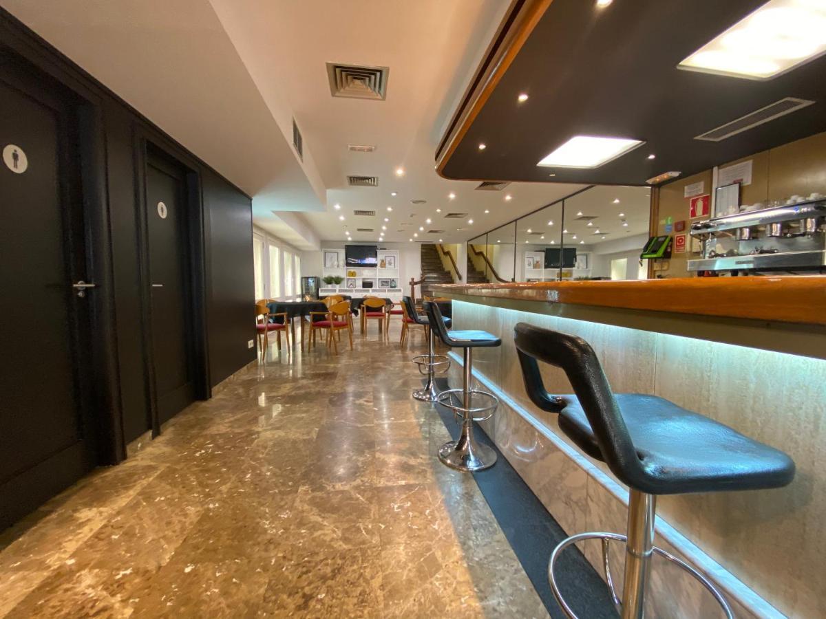 Hotel Leuka Alicante Dış mekan fotoğraf