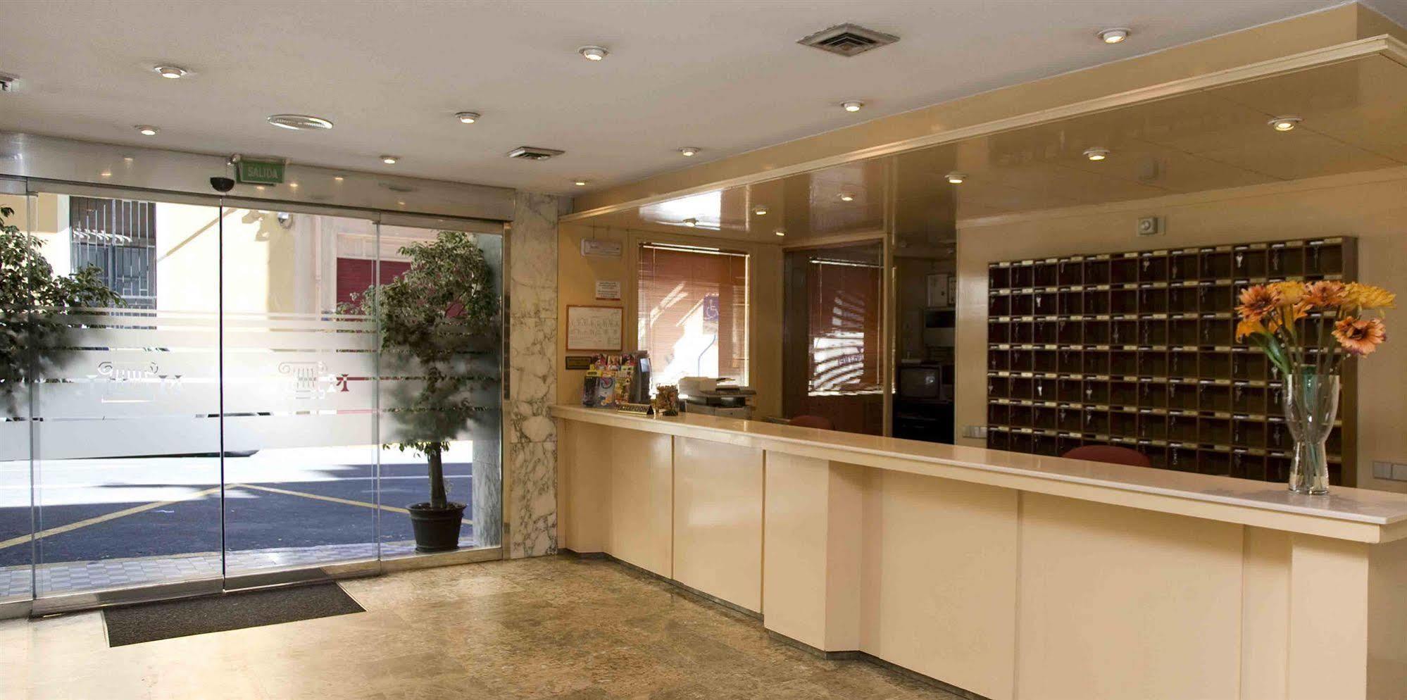 Hotel Leuka Alicante Dış mekan fotoğraf