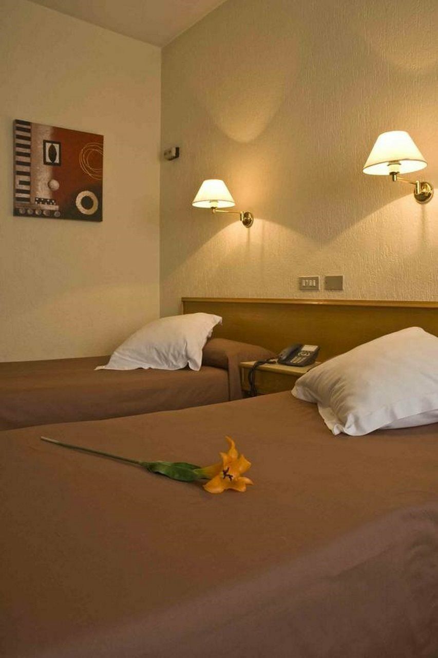 Hotel Leuka Alicante Dış mekan fotoğraf